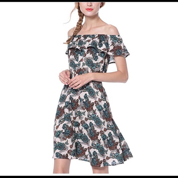 aranee Dresses & Skirts - NWT Off The Shoulder Floral Print Dress XL